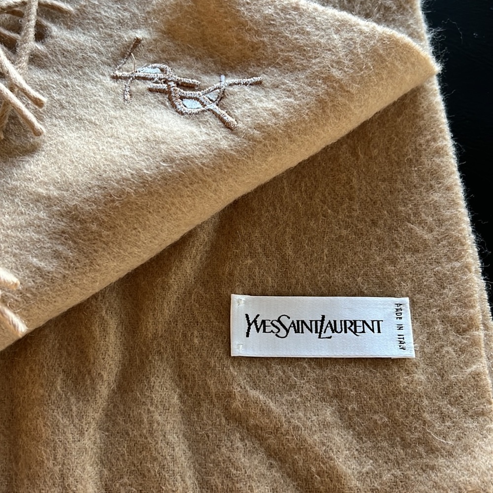 YSL scarf - Picture 3 of 4